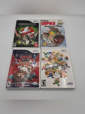 NINTENDO Wii Game Disc Lot of 4